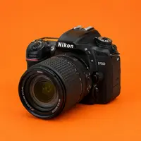 Camere DSLR