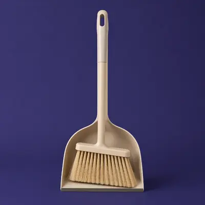 Brooms & Dustpans
