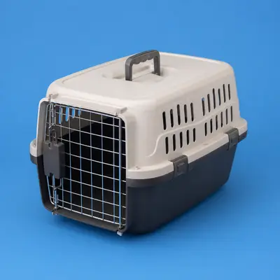 Dog Crates & Carriers