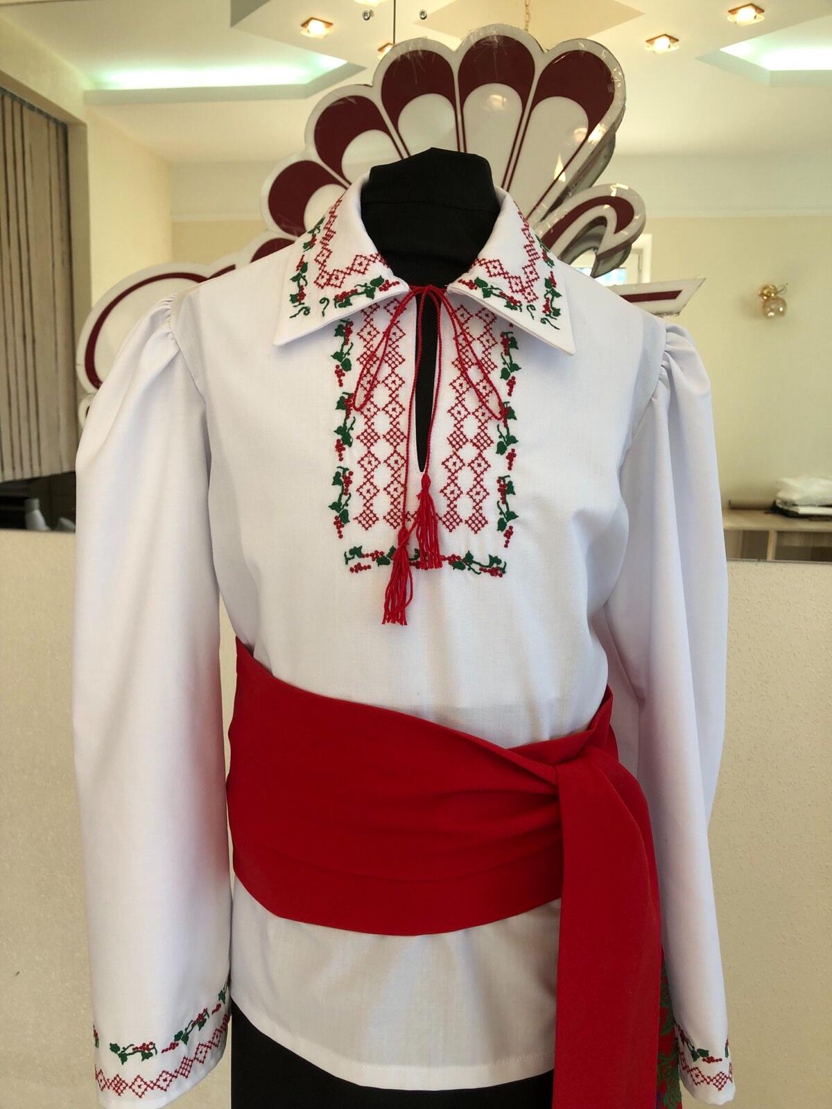 Benefis J 0380(6043) National Moldavian Shirt for Boys, White Magpie Fabric, Red and Green Machine Embroidery, Long Sleeves, Size M (134-146 cm)