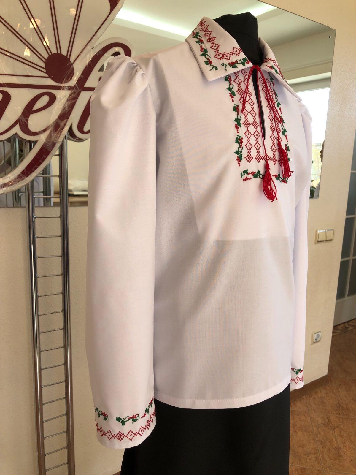 Benefis J 0380(6043) National Moldavian Shirt for Boys, White Magpie Fabric, Red and Green Machine Embroidery, Long Sleeves, Size M (134-146 cm)