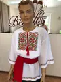 Национальная традиционная рубашка для мальчиков Benefis J 0389(4071), белый натуральный хлопок, длинный рукав с машинной вышивкой красного, зеленого и желтого цвета