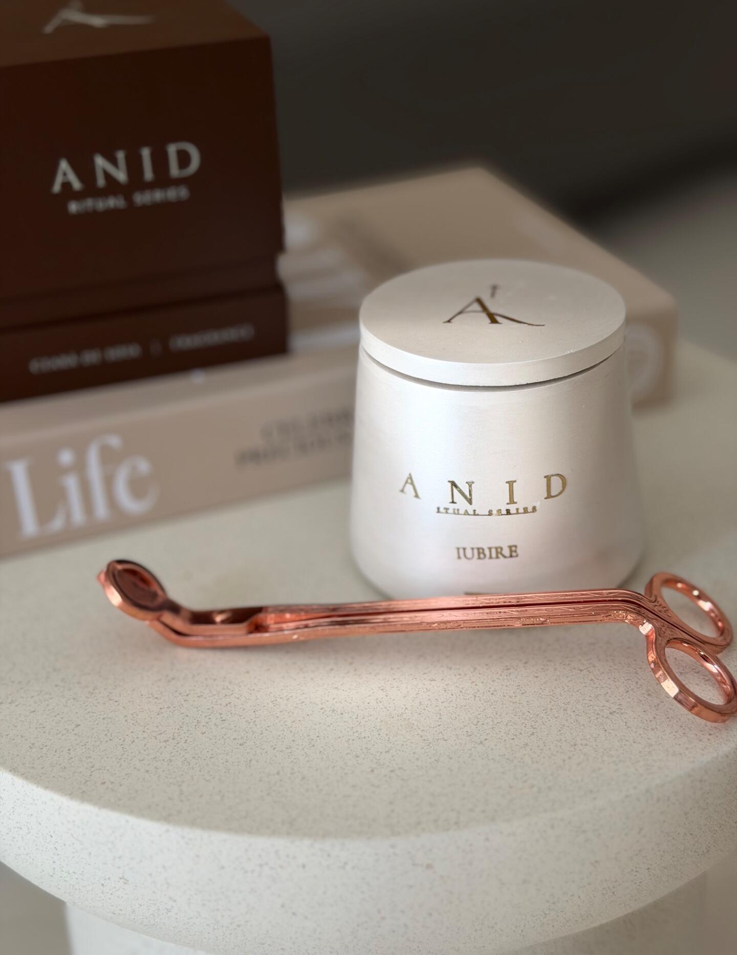Lumânare Anid Candles Ritual Series Iubire din Ceară de Soia, 350g, Fitil de Lemn, Recipient Premium Handmade cu Capac, Aromaterapie