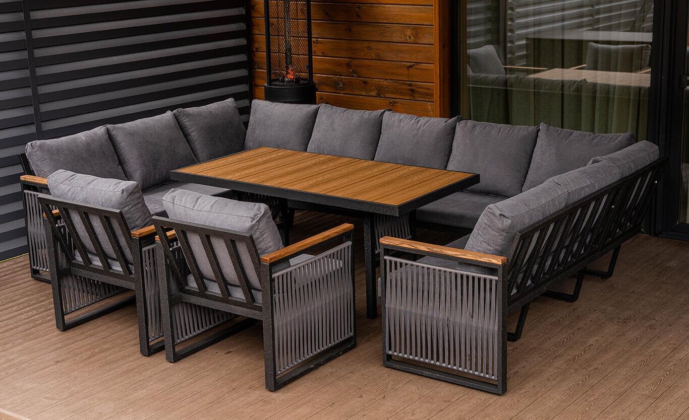 Set Mobilier de Grădină YAKAMOZ Premium din 4 Piese, Canapea în formă de U 205x336x205cm, 2 Fotolii, Masă WPC, Cadru Metalic cu Coardă și lemn de Frasin