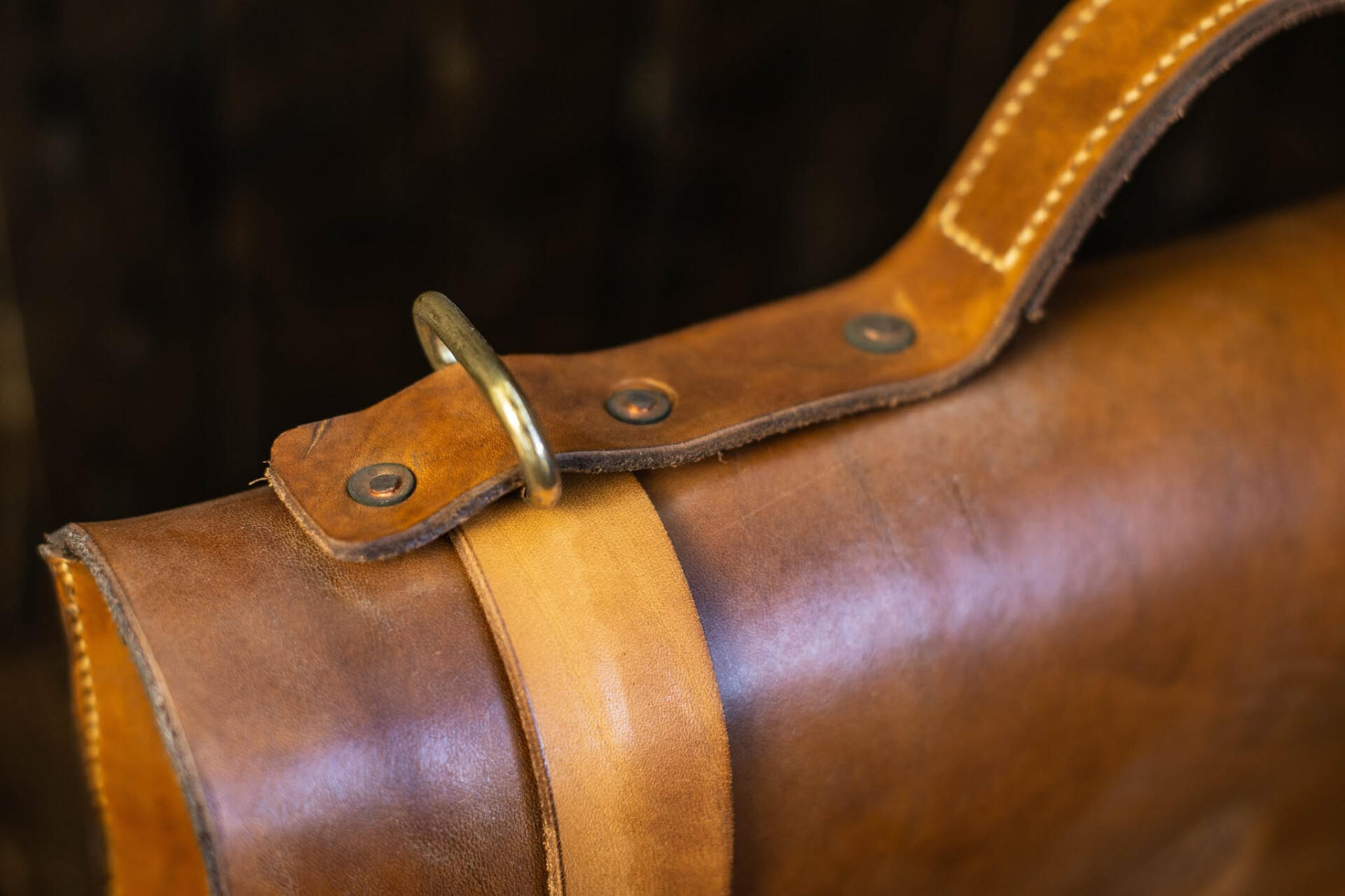 Handmade Brown Natural Vegetable Tanned Leather Laptop Messenger Bag with Solid Brass Hardware and Adjustable Shoulder Strap, 41x28x8 cm