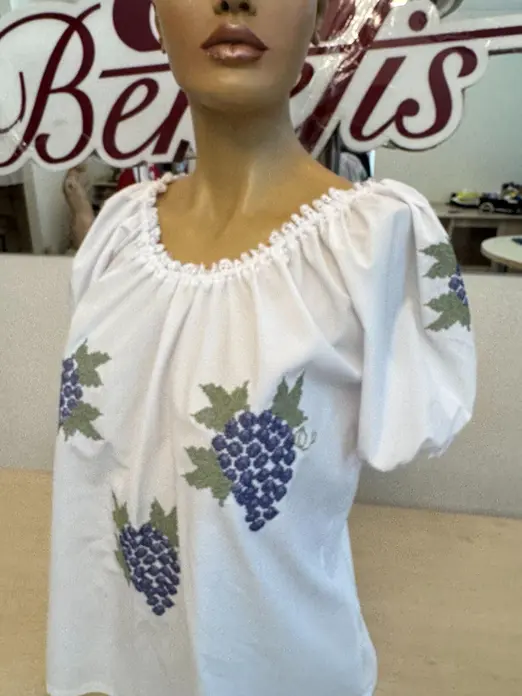 Benefis National Moldavian Blouse J 0364, Shirt Fabric with Purple Grapes Machine Embroidery, Lace Puff Sleeves, Bust 86-92cm, Waist 74-79cm
