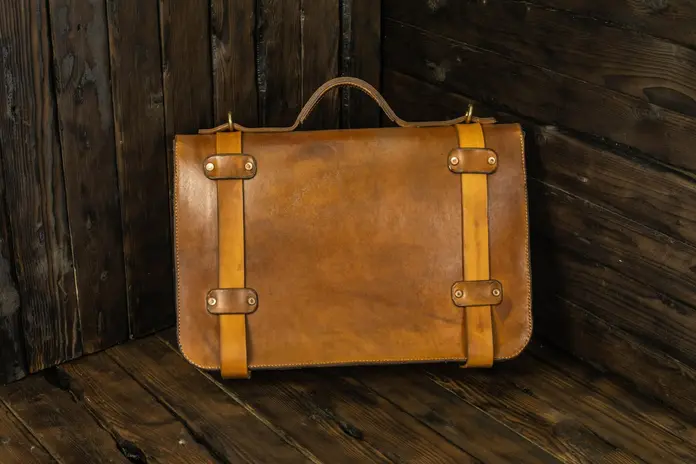 Handmade Brown Natural Vegetable Tanned Leather Laptop Messenger Bag with Solid Brass Hardware and Adjustable Shoulder Strap, 41x28x8 cm