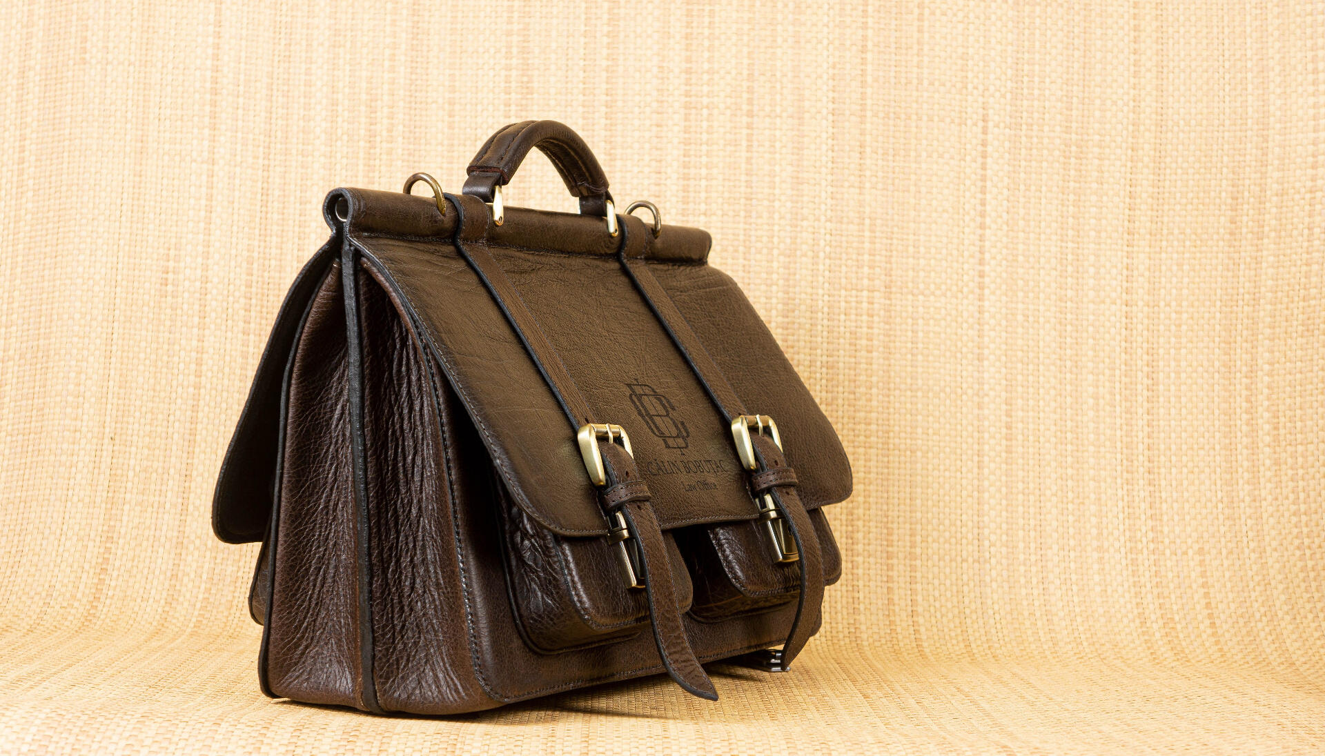 Brown Natural Leather Lawyer's Briefcase with 2 Wide Compartments, 4 Pockets, Top Handle and Adjustable Shoulder Strap, 40x27x25 cm, Customizable