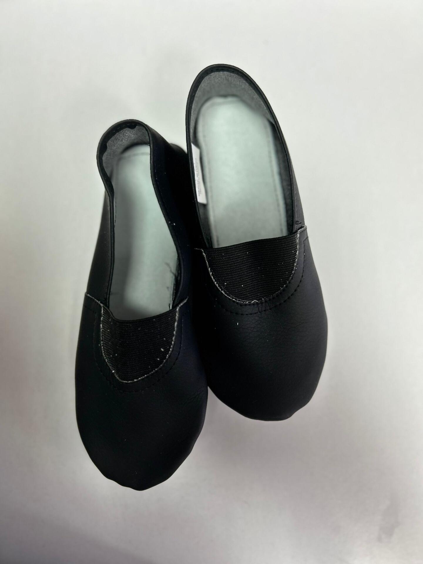 Pantofi de Dans si Gimnastica GlobalSportDans, Negru, din Piele Ecologica cu Talpa de Piele, Design Slip-on cu Panou Elastic, Marime 34