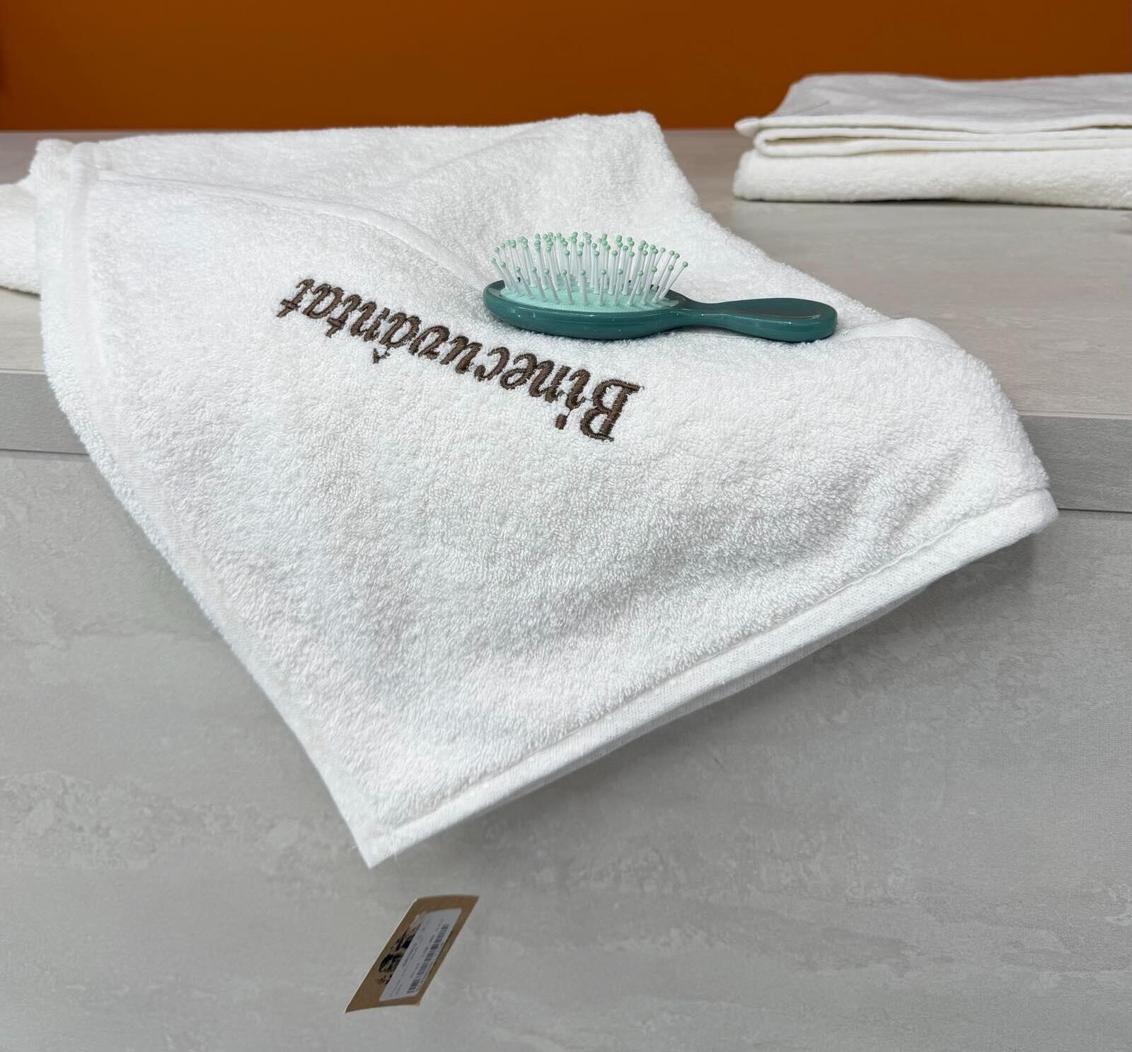 Children's towel - ivory