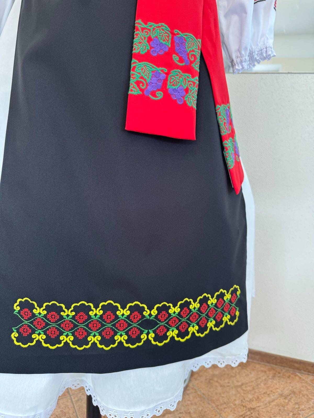 Fustă Națională Moldovenească Benefis J 0154, Design Tradițional cu Broderie, Materiale Naturale, Mărime L pentru Adulte