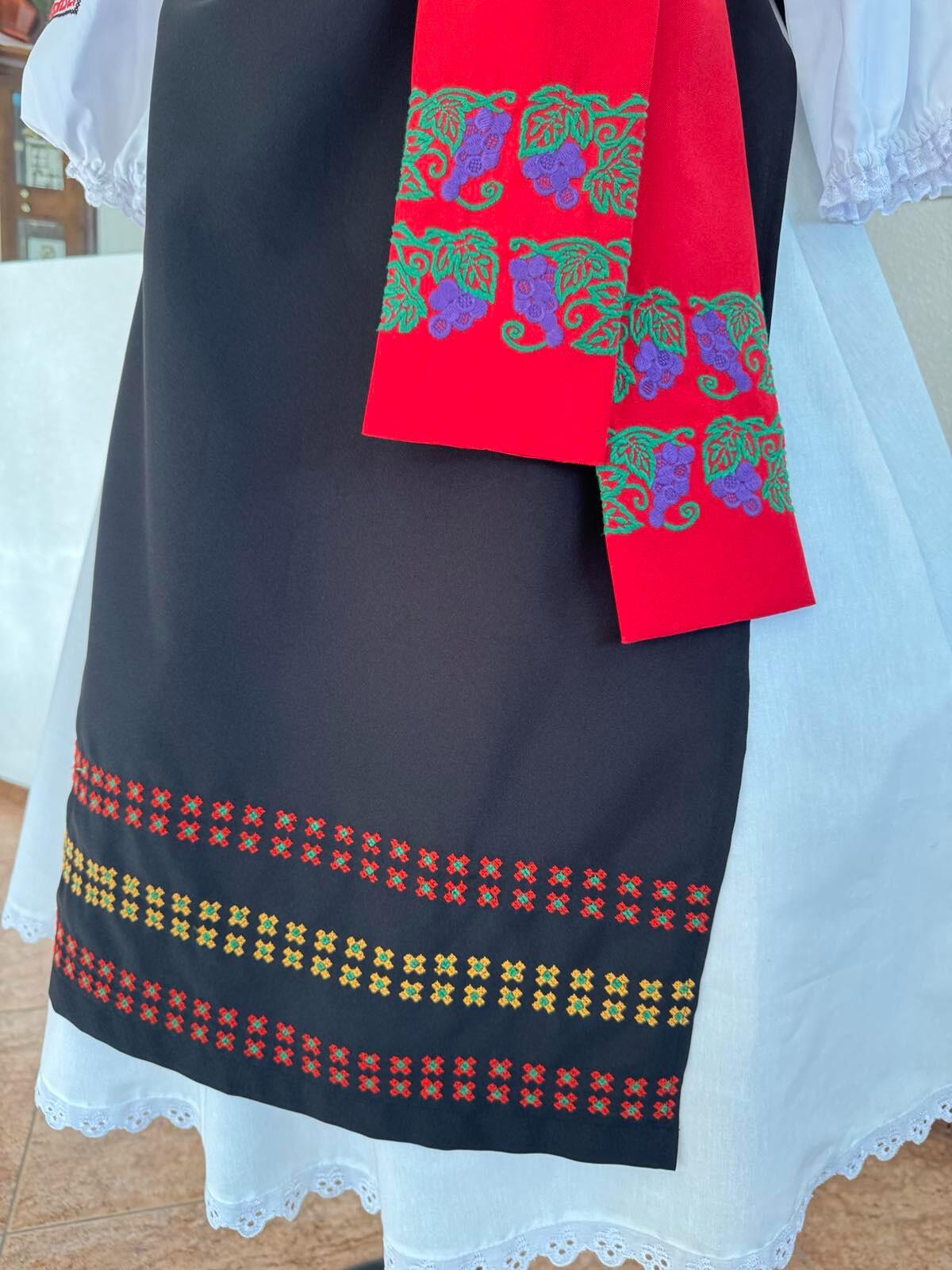 Benefis J 0149(4502) Traditional Moldavian National Skirt for Women and Girls, Natural Materials, Size L