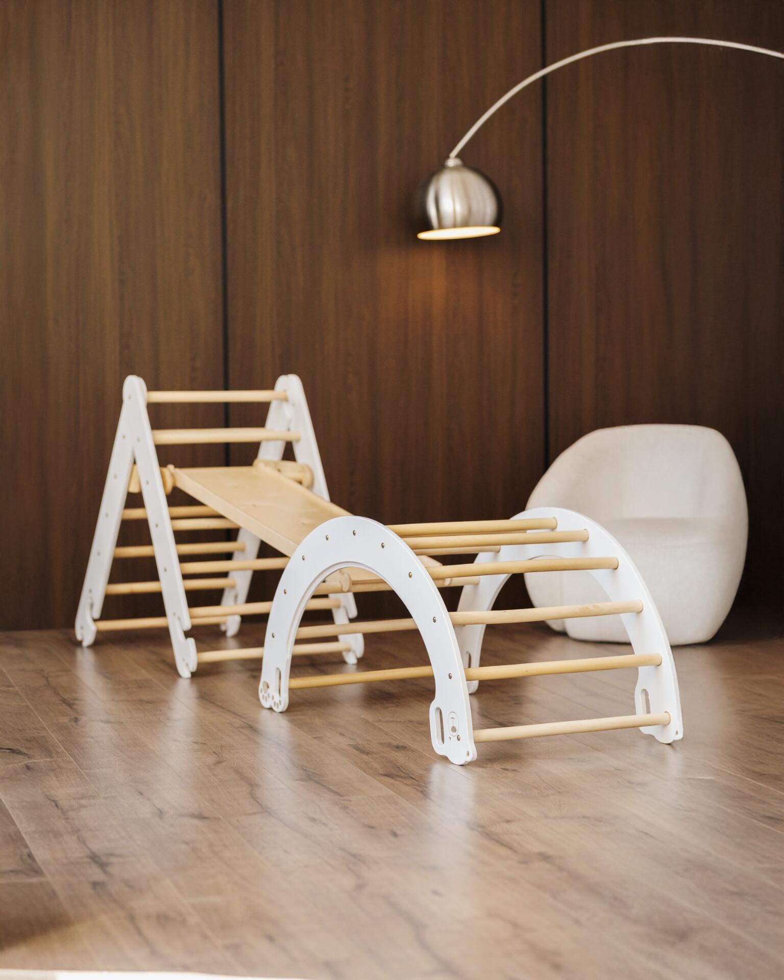 Set de Joacă Modular Pikler Oli.Lioli Bârlog 7-în-1, Triunghi de Cățărat din Lemn, Leagăn în Formă de Urs și Rampă, Gimnastică Montessori pentru Copii 0-10 ani