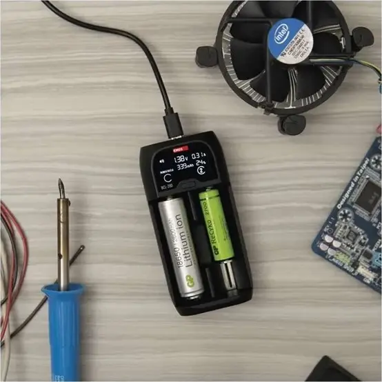 EMOS BCL-20D Universal Smart Battery Charger, 2 Slots, LCD Display, USB-C, for Li-ion, LiFePO4, NiMH, NiCd, 18650, 21700, AA, AAA, 1000mA