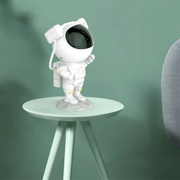 Proiector Galaxie Astronaut cu Cer Steleat - Lumini LED cu 8 Mode Colorate, Stele Laser Verzi, Rotatie 360°, Telecomandă, Lumină de Noapte USB (120x113x228mm)