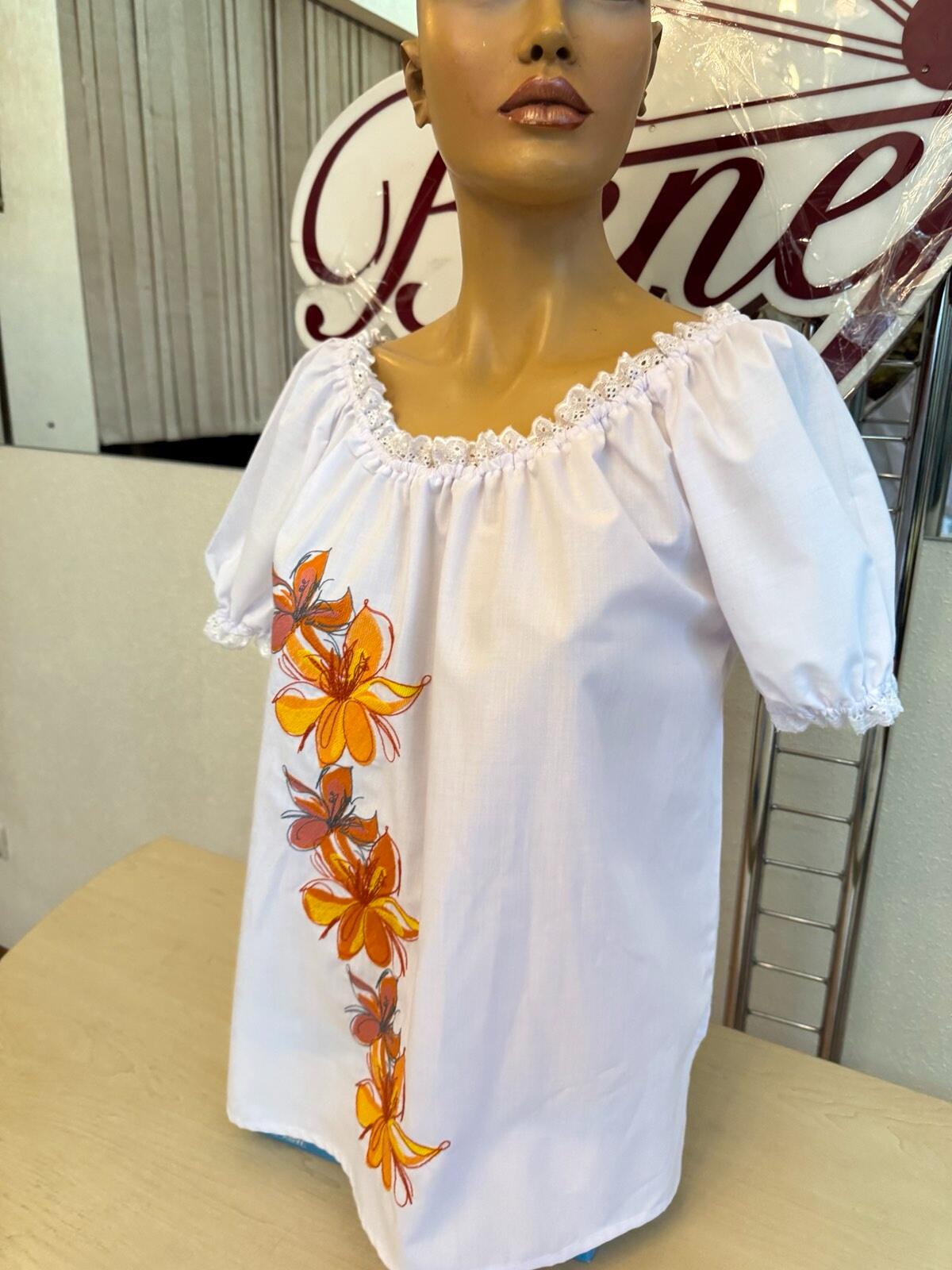 Ie Traditionala Moldoveneasca Benefis J 0377, Material Camasa Alba, Broderie Mecanizata Lalele, Maneca Scurta Bufanta, Inaltime 152-165 cm