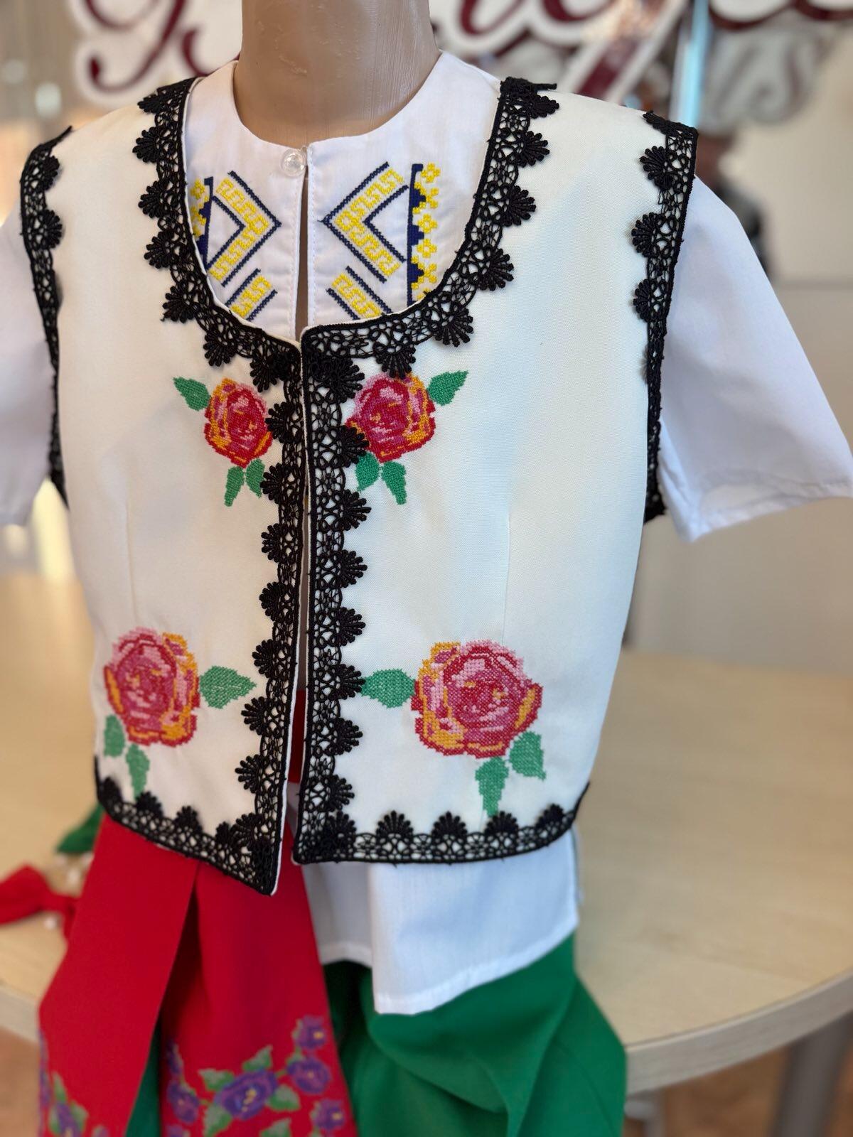 Benefis Moldavian National Shirt J 0304 (4952), Natural Cotton Fabric, Machine Embroidered Chest Design, Traditional Camasa