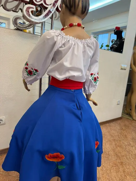Benefis J 0361 Moldovan National Traditional Skirt for Women and Girls, Dark Blue with Red Poppy Floral Embroidery, Natural Materials