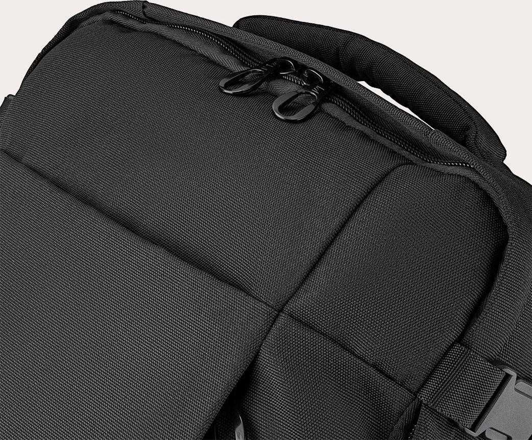 Rucsac de Calatorie Tucano Tugò M BKTUG3-M Cabin, Negru, pentru Laptop 15.6 inch sau MacBook Pro 16 inch, Capacitate 20L, Plastic Reciclat, Suport AirTag, 30x40x16 cm