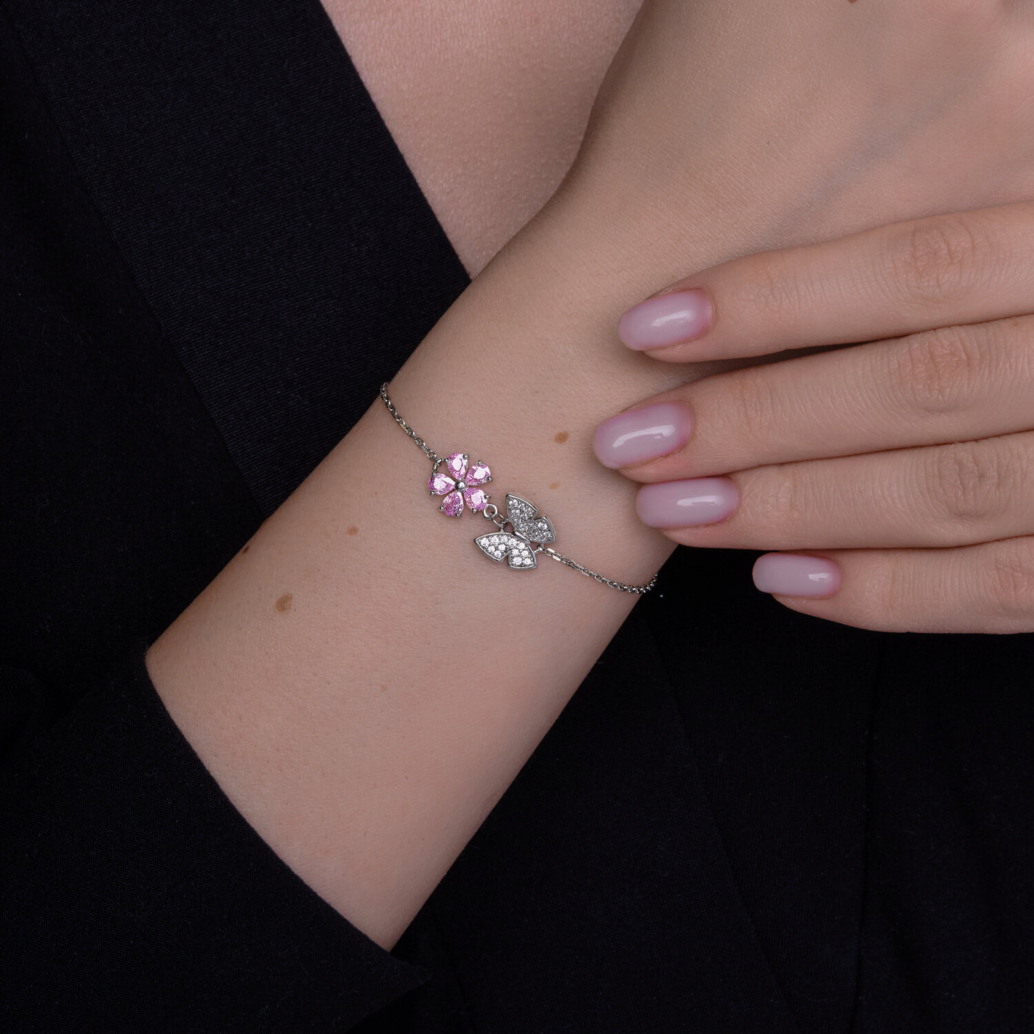 Brățară SOKOLOV pentru femei 94051263, Diametru 18, Argint 925 placat cu rodiu, Cubic Zirconia roz în formă de pară, 1.1 carate, 2.55g
