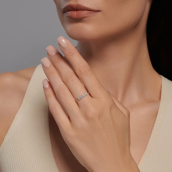 SOKOLOV 018863-3 Women's Ring, Size 17.5, 585 White Gold, Rhodium Plated, Round Colorless Cubic Zirconia, 0.612 ct, 5 Stones, 2.5 mm