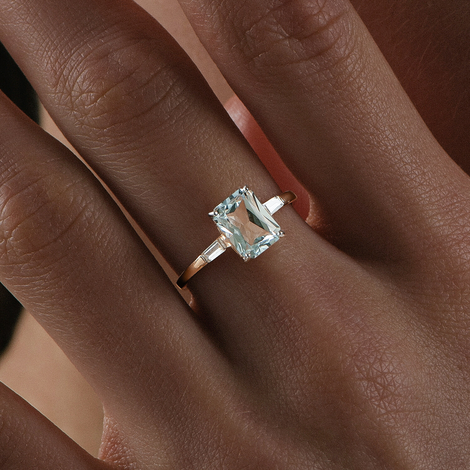 Diamant 31-310-01552-1 Women's Jewelry, 9K Red Gold 375, Topaz and Cubic Zirconia, Wave Shape, Rhodium Plated, 0.198 ct, 1.51g, Ring Size 18.5