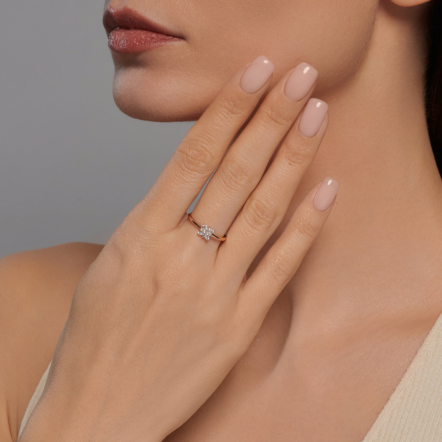 Inel SOKOLOV 019200 pentru femei, Mărime 18.5, Aur Roșu 585 cu placare Rodiu, Zirconiu Cubic Incolor Rotund 0.143 ct (5 piese, 1.5 mm), 6x3 mm, 1.17 g