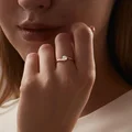 Inel SOKOLOV 018894 pentru femei, mărime 18.5, Aur Roșu 585 cu placare Rodiu, 3 Cubic Zirconia rotunde incolore 0.026 ct, lățime 1 mm, 1.17 g