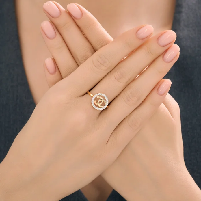 Кольцо женское Diamant 51-110-02979-1, размер 17.5, красное золото 585 пробы, родиевое покрытие, 22 круглых бесцветных фианитов, 0.363 ct, 1.69 g