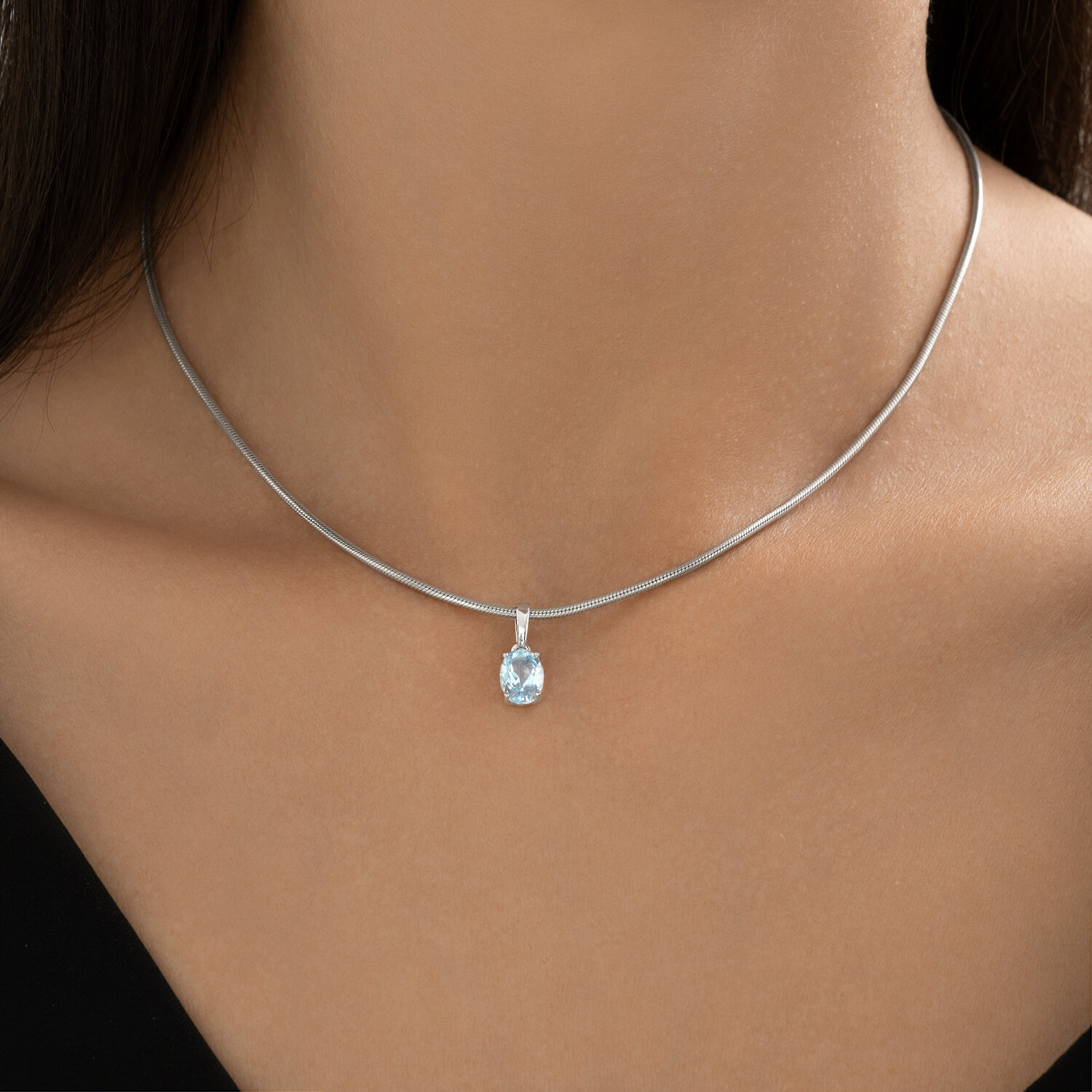 Bijuterie SOKOLOV 92030820 pentru femei cu topaz albastru oval, argint 925 placat cu rodiu, piatra 1.422 carati (8x6 mm), lungime 16 mm