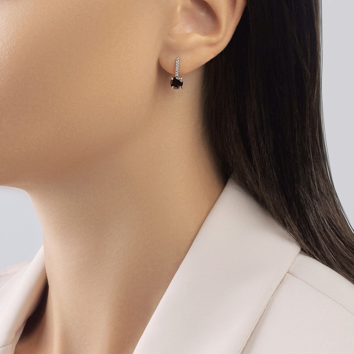 Cercei SOKOLOV 728085 pentru femei, Aur Roșu 585 cu Granat și Zirconiu Cubic, Placare cu Rodiu, Închidere Englezească, Pietre Rotunde, 16x6x4 mm
