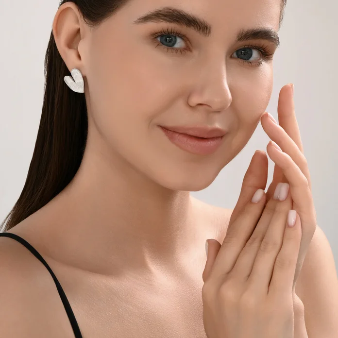 Diamant 94-122-02341-1 Heart-Shaped Stud Earrings, 925 Sterling Silver, Rhodium Plated, White Enamel, Women's Jewelry, 19x20x3 mm, 4.35g