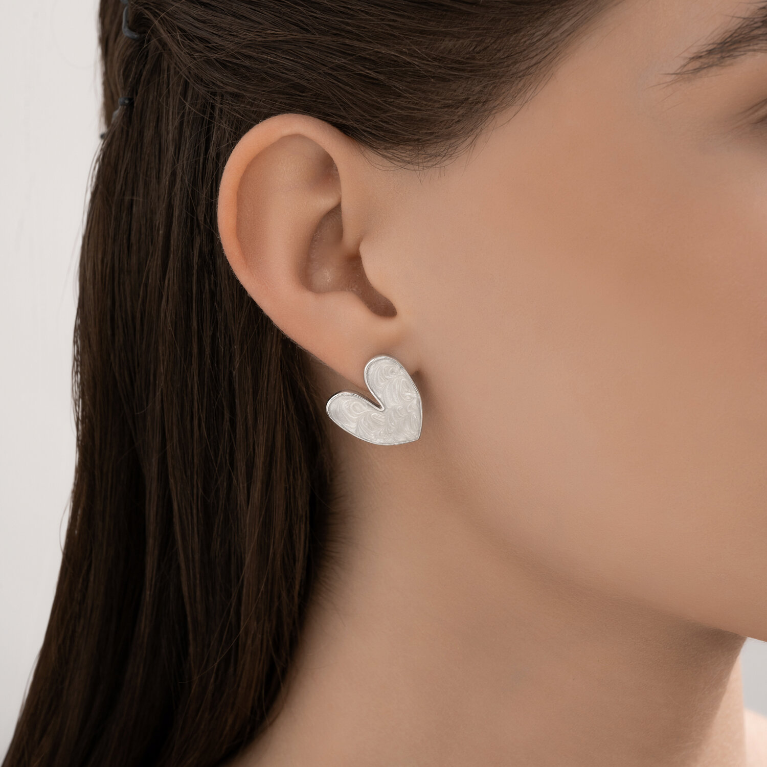 Diamant 94-122-02341-1 Heart-Shaped Stud Earrings, 925 Sterling Silver, Rhodium Plated, White Enamel, Women's Jewelry, 19x20x3 mm, 4.35g