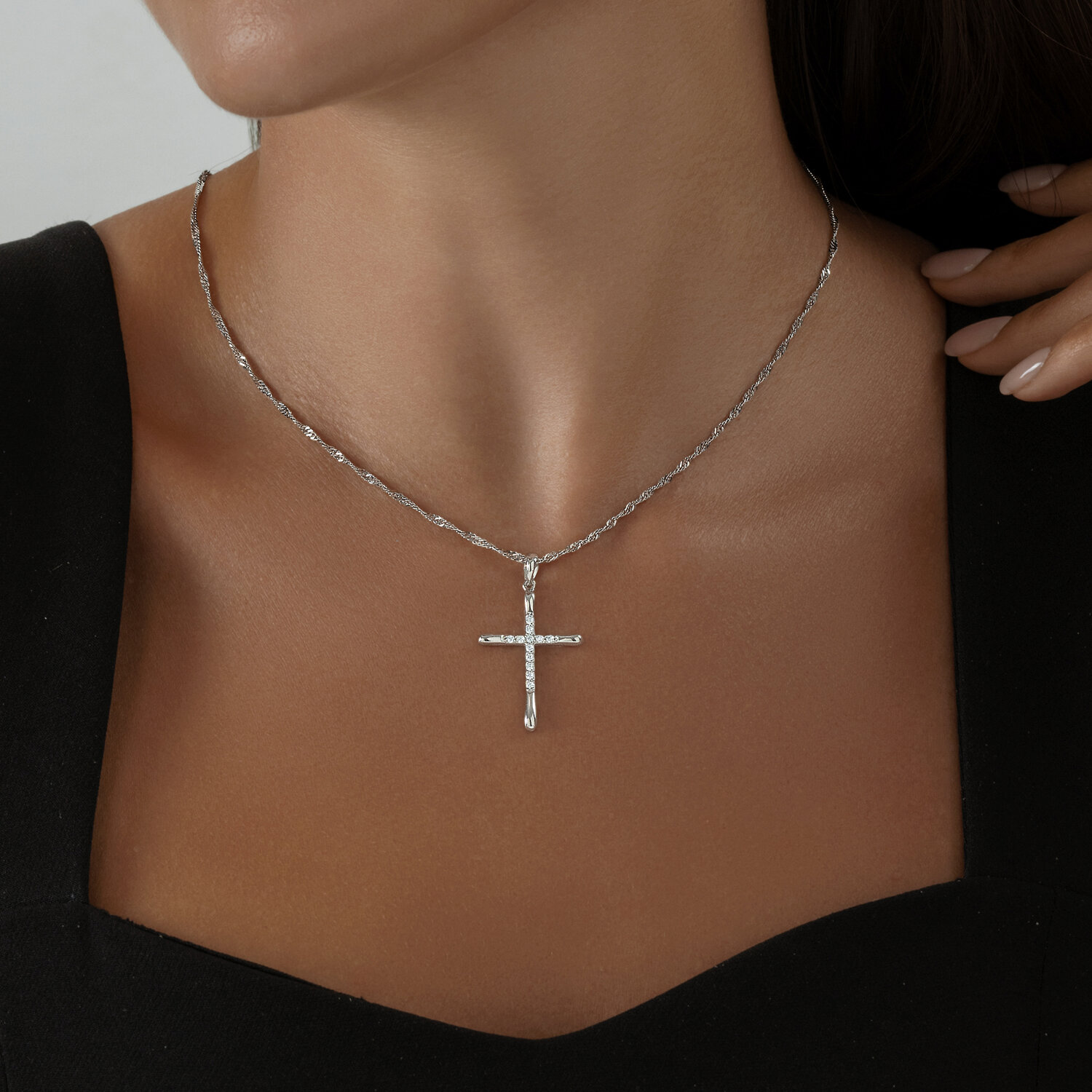 Diamant 94-130-01413-1 Women's Cross Pendant, Rhodium-Plated 925 Sterling Silver, 12 Round Colorless Cubic Zirconia, 0.342 ct, 36x20x5 mm
