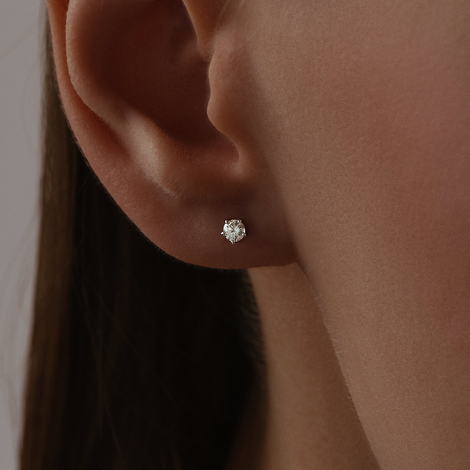 Cercei Puset Diamant 31-122-01365-2 pentru femei, Aur Roșu 375 (9K), Placare Rodiu, Zirconiu Cubic rotund incolore 3mm, 0.401ct