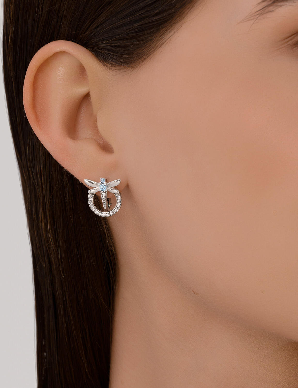 Серьги Diamant 94-120-02197-1 для женщин, мотив стрекозы, серебро 925 с родиевым покрытием, синий фианит 2.5 мм, английский замок