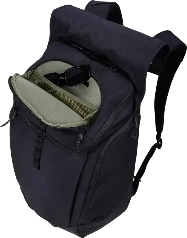 Rucsac Thule Paramount 27L pentru Laptop - Nylon 420D Rezistent la Apă, Compatibil cu Laptop până la 15.6" și Tabletă 10.5", Fermoare YKK, Negru