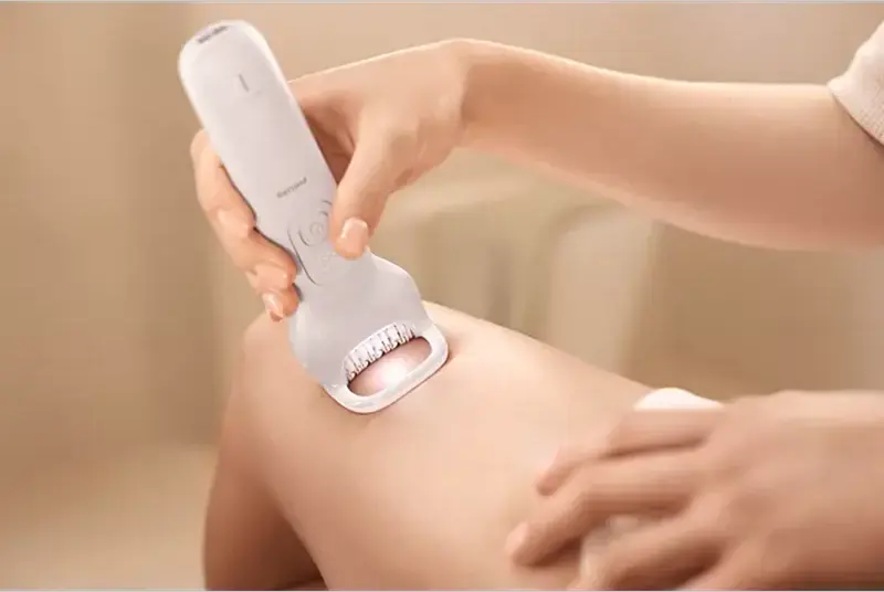 Эпилятор Philips BRE750/00 9900 Beauty Set, для влажного и сухого использования, 32 керамических пинцета, система ProGuide, SkinLED, набор 11 в 1, белый