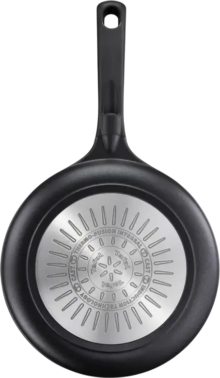 Tefal G6120444 Trattoria Pro Frying Pan, 24 cm, Cast Aluminium with Titanium 2X Non-Stick Coating, Thermo-Spot Heat Indicator, Induction Compatible, Black