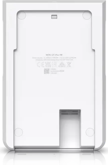 Ubiquiti U7-Pro-Wall Точка доступа WiFi 7, 6 пространственных потоков, 2.5 GbE PoE+, Трехдиапазонный 6ГГц/5ГГц/2.4ГГц, 300+ клиентов, Настенный монтаж, Белый