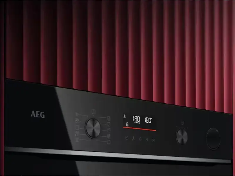 Встраиваемый электрический духовой шкаф AEG TR6PB531SB SenseCook 6000, пиролитическая очистка, SteamCrisp, 72 л, класс A++, Wi-Fi, черный, 9 режимов
