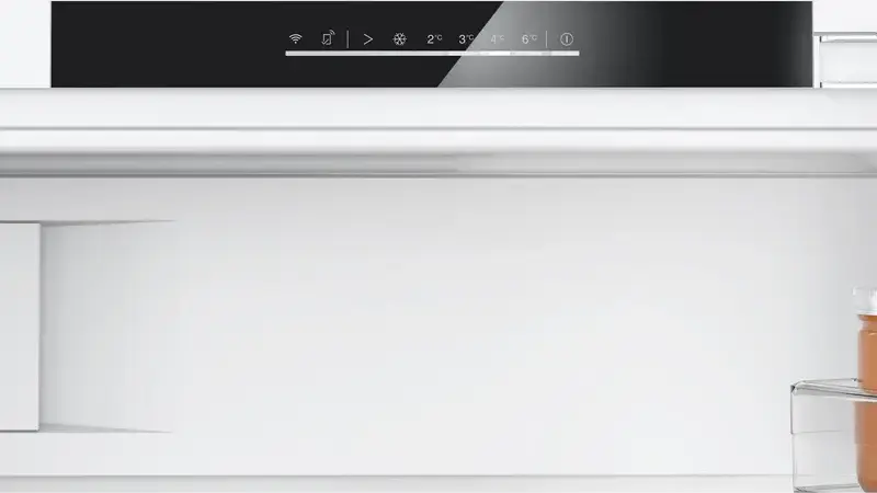 Frigider Bosch Series 4 KUL22VFD0 Incorporabil sub blat cu congelator integrat, VitaFresh, No Frost, Capacitate 110L, Clasa Energetica D, Alb