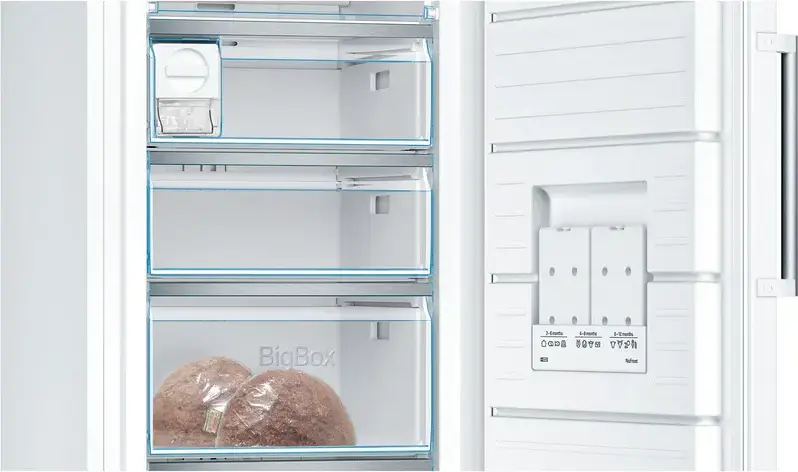 Congelator Vertical Bosch Serie 6 GSN51AWDV, No Frost, Capacitate Neta 290L, Clasa Energetică D, Alb, Display LED, SuperFreezing, 161x70x78 cm