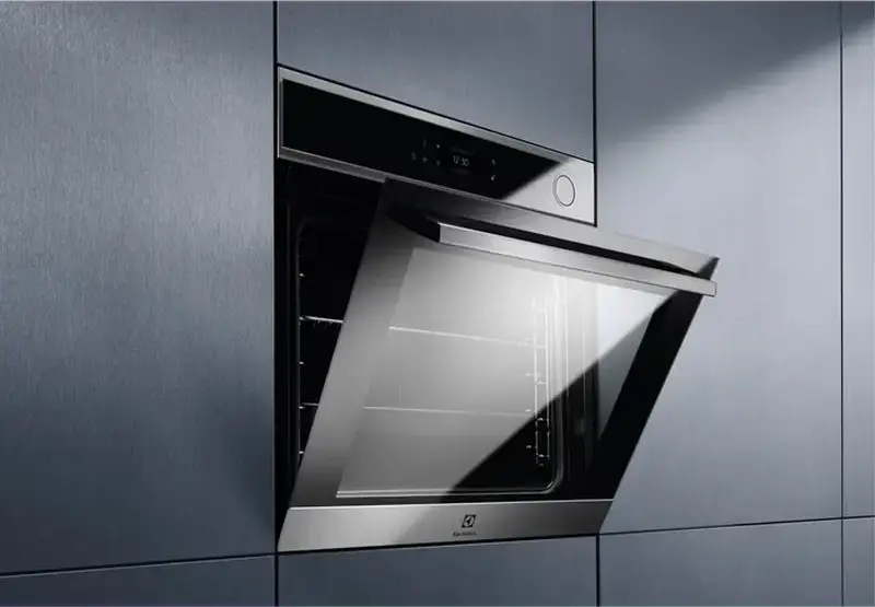 Встраиваемый электрический духовой шкаф Electrolux EOC8P39WX, 72 л, класс A+, пиролитическая очистка, Wi-Fi, TFT-дисплей, SteamCrisp, датчик температуры, нержавеющая сталь