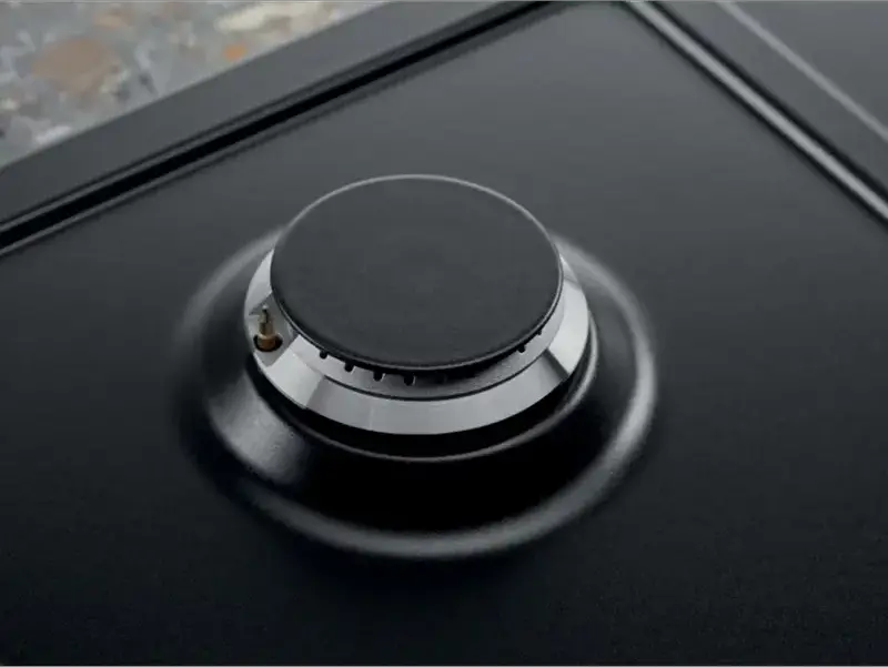 Газовая варочная панель Electrolux KGS6436K для встраивания, 4 конфорки с WOK и Speed Burner, эмалированная сталь, чугунные решетки, Gas-Control, черная, 59.5x51 см