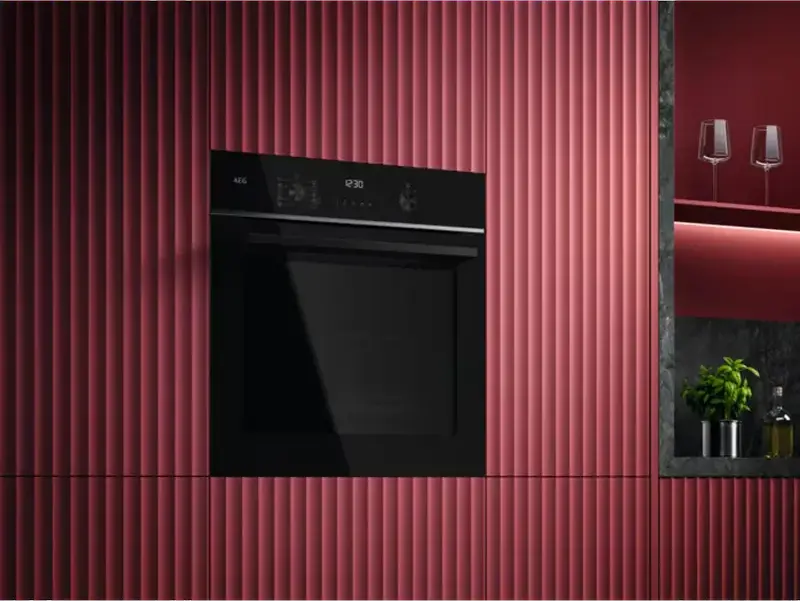 Встраиваемый электрический духовой шкаф AEG TU5PB431SB, 72 л, пиролитическая очистка, класс A++, SurroundCook 5000, WiFi, черный, 59.5 см