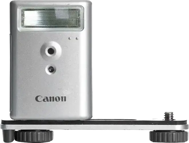 Canon Speedlite HF-DC1 External Camera Flash for Digital IXUS and PowerShot, Guide Number 18m, Automatic and Manual Modes, Silver