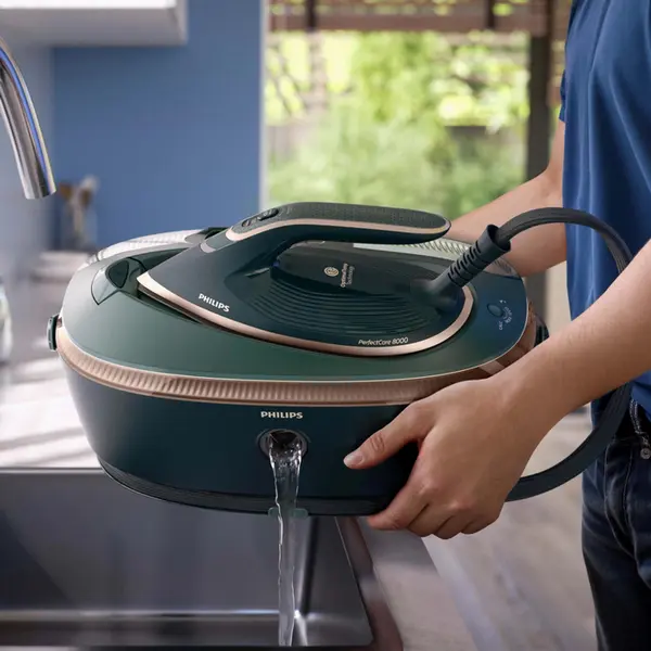 Generator de fier de calcat cu abur Philips PerfectCare 8000 PSG8200/70, 3120W, Talpa SteamGlide Elite, Presiune 9 bar, Boost 750 g/min, OptimalTemp, Verde