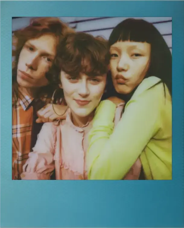 Polaroid Go Color Instant Film, 640 ISO Glossy Finish, White Frame, 16 Exposures (2x8 Cartridges), for Polaroid Go Cameras