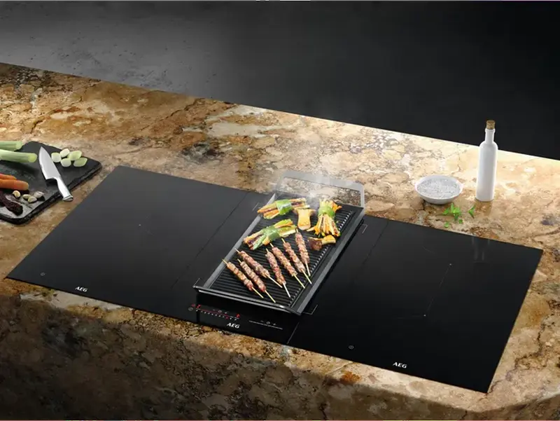 AEG IKE42640KB Built-in Induction Hob Domino, 2 Cooking Zones, CrystalLine Vitroceramic Black Glass, Bridge Function, PowerBoost, Touch Control, 36cm